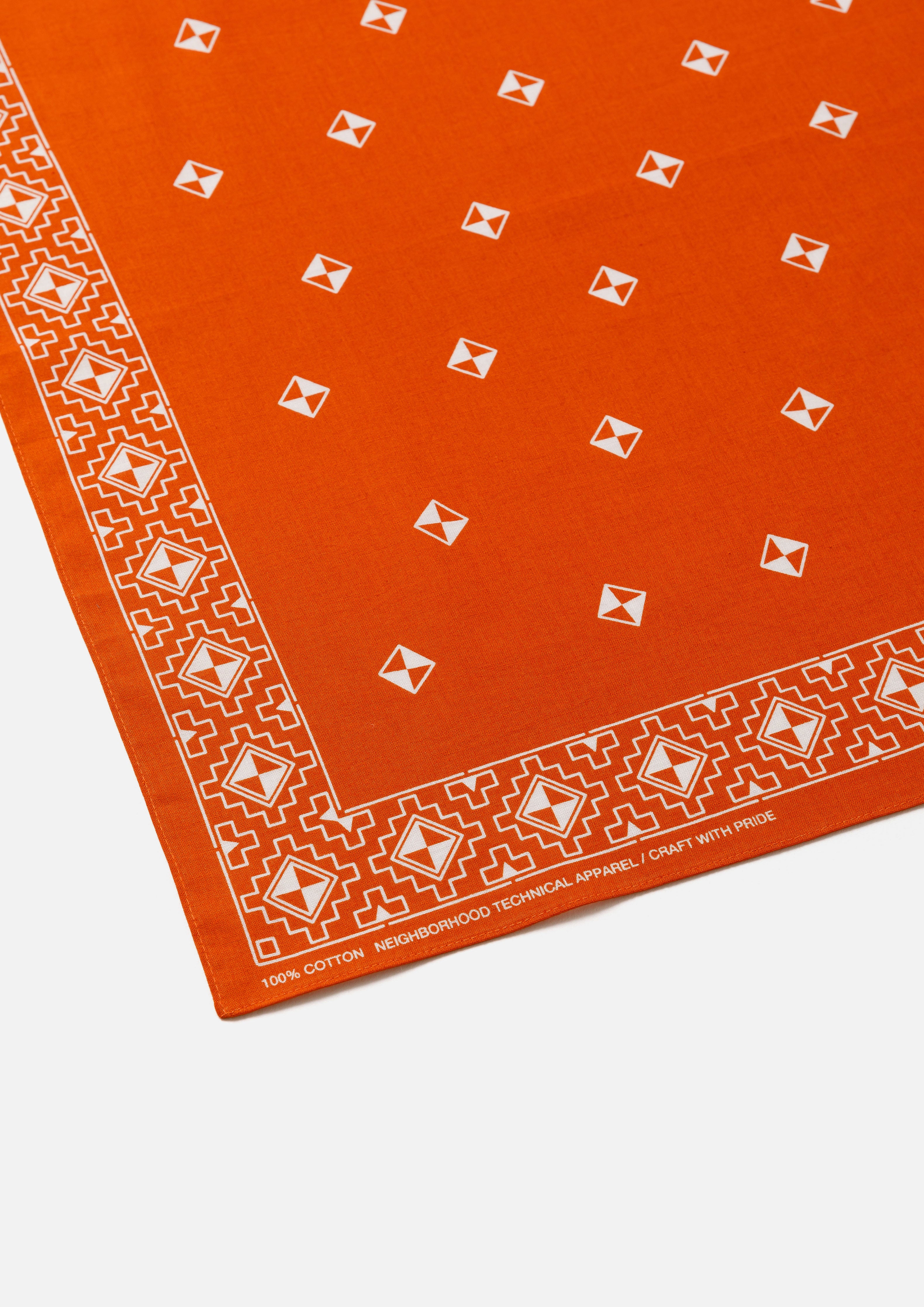 GEOMETRIC PATTERN BANDANA