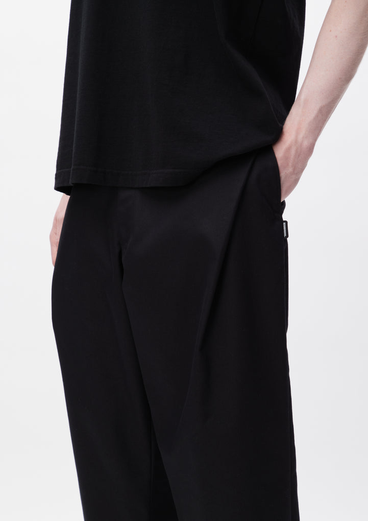 SLANTED TUCK PANTS