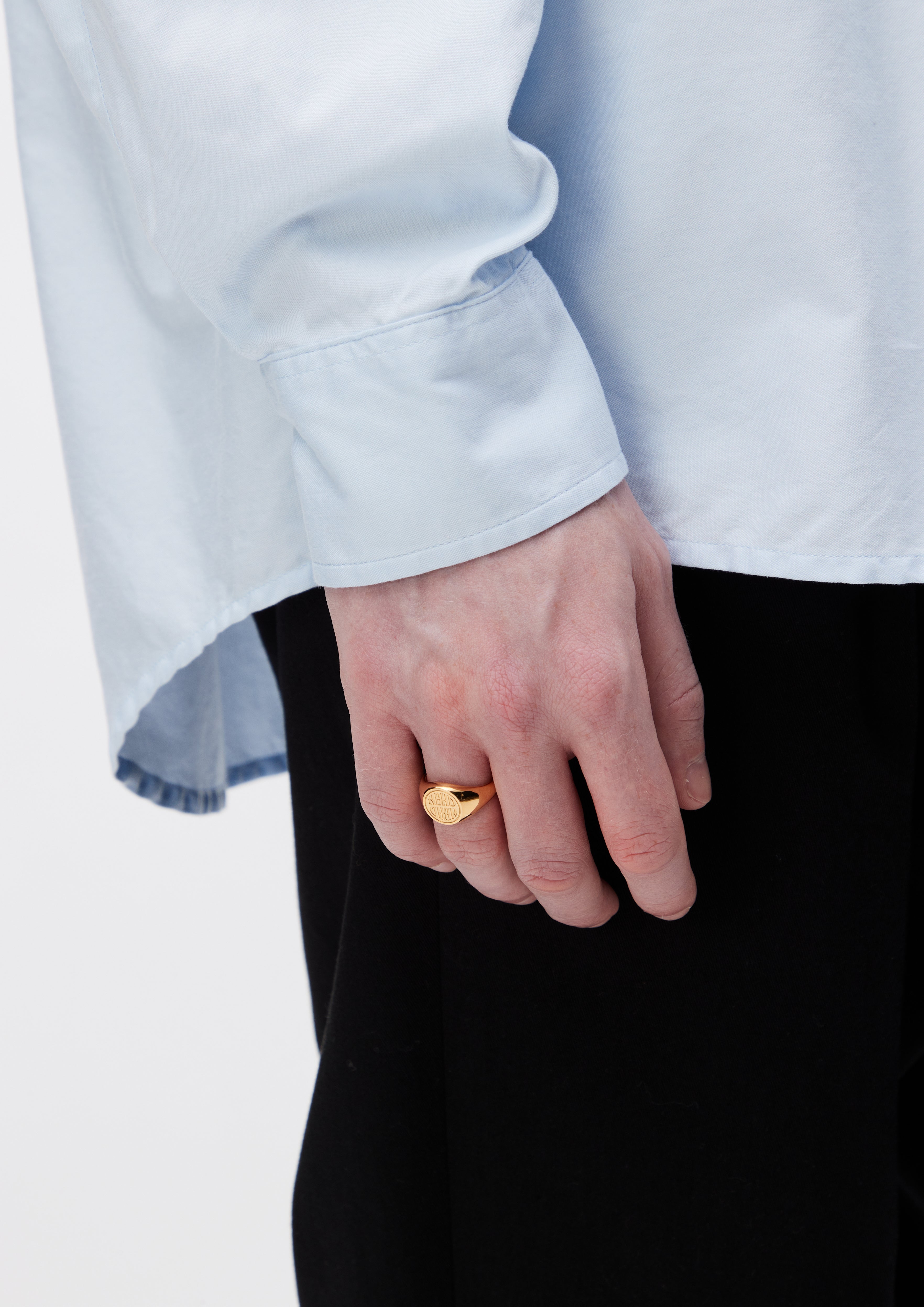 GOLD SIGNET RING