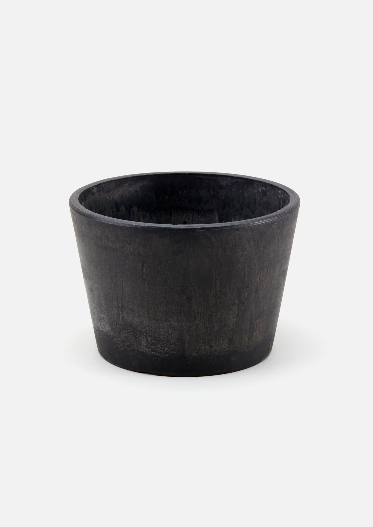SRL . TAPERED SHALLOW TYPE PLANT POT-M