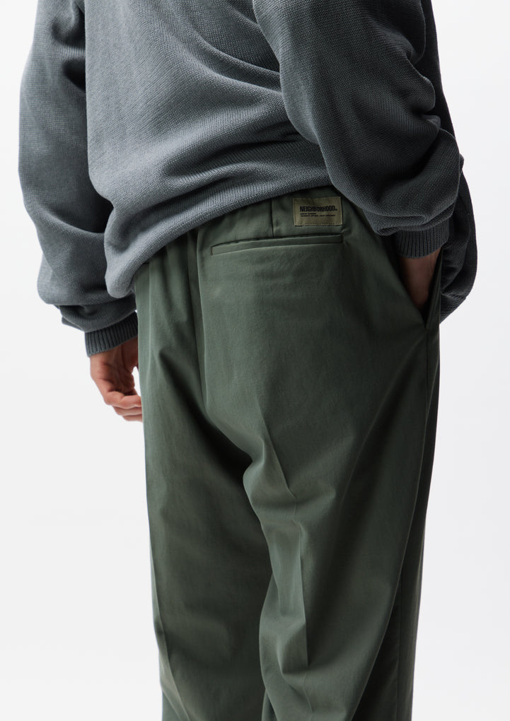 TAPEREDSILHOUETTE PANTS