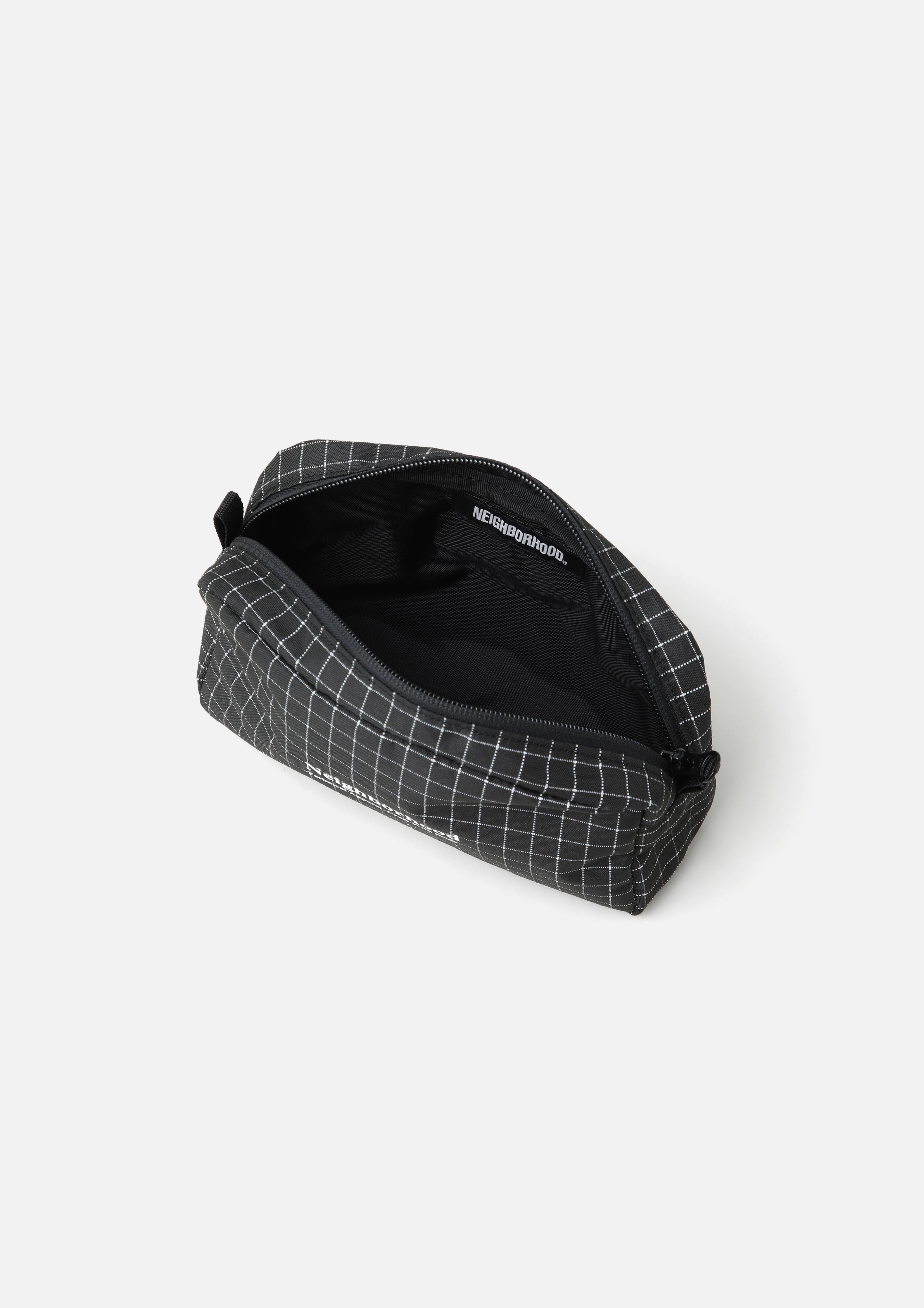 REFLECTIVE POUCH
