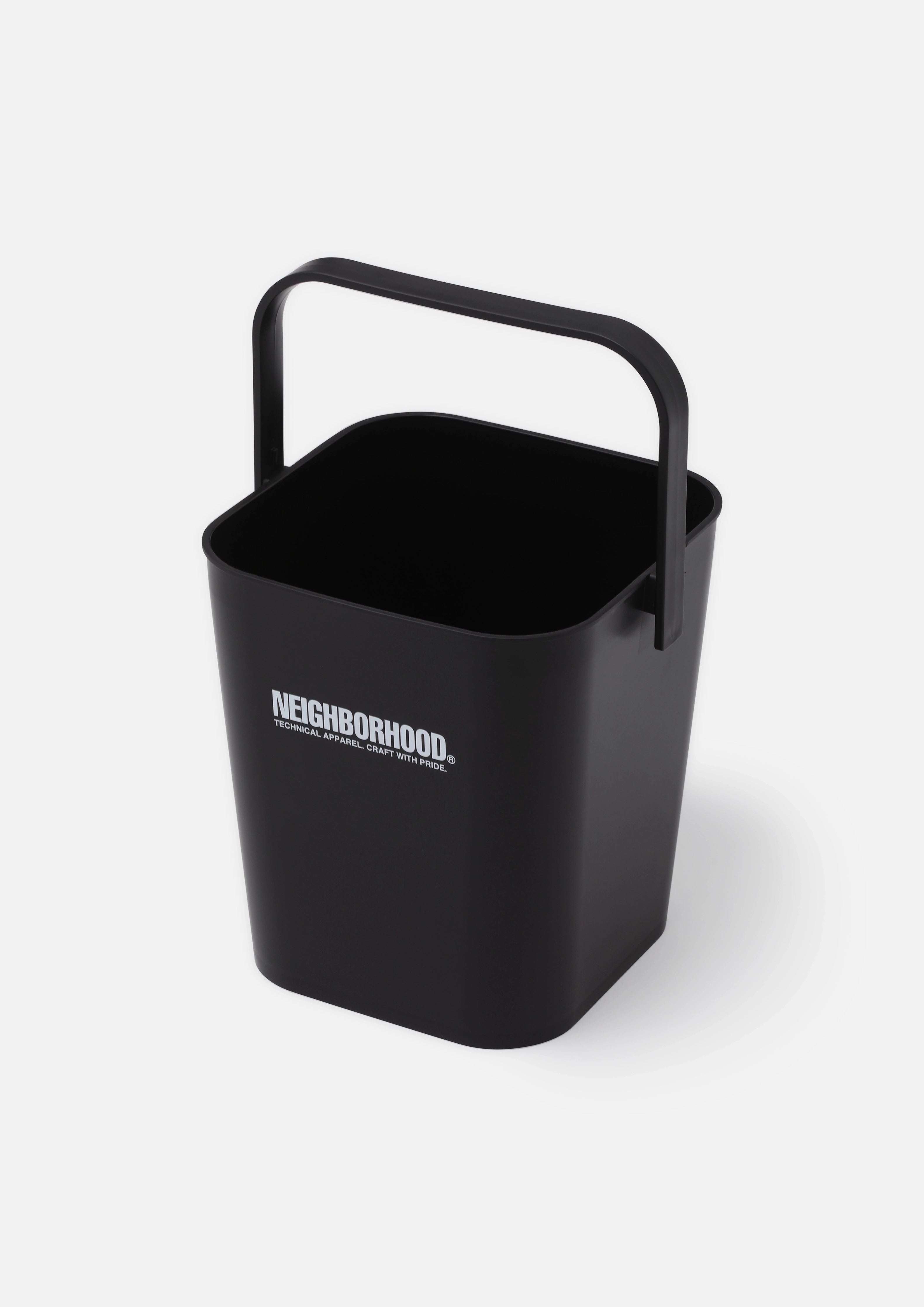 LOGO BUCKET LOGO BUCKET