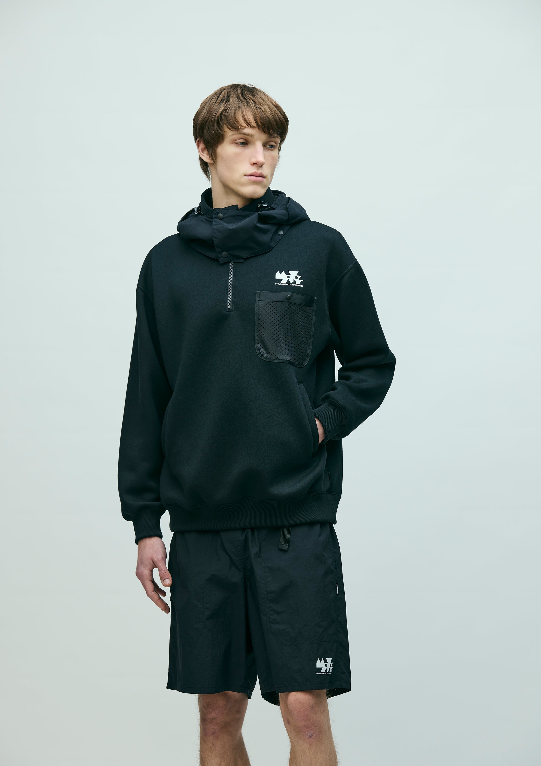 MAP . DETACHABLE HOODIE LS