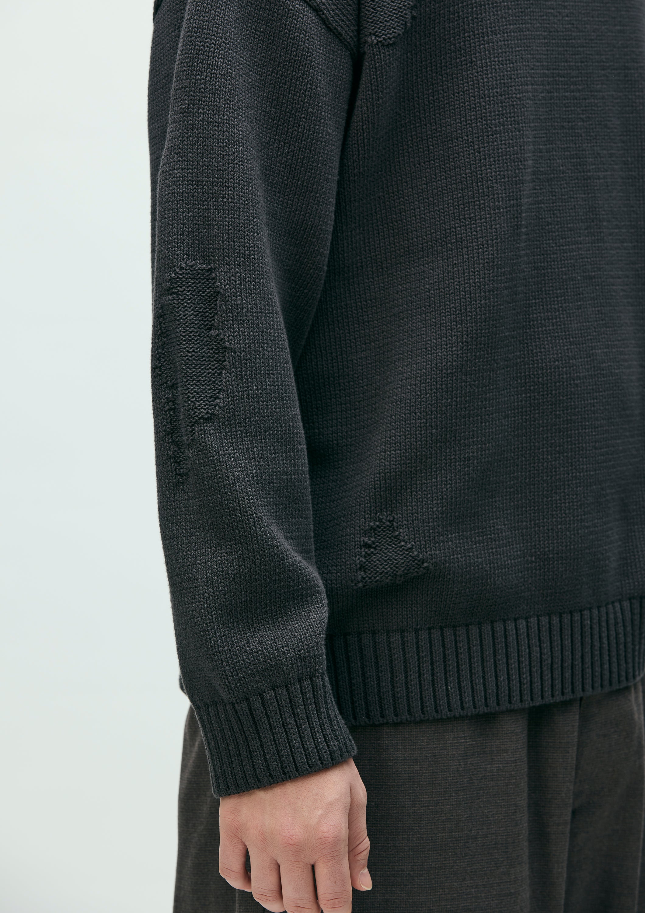 SAVAGE CREWNECK SWEATER