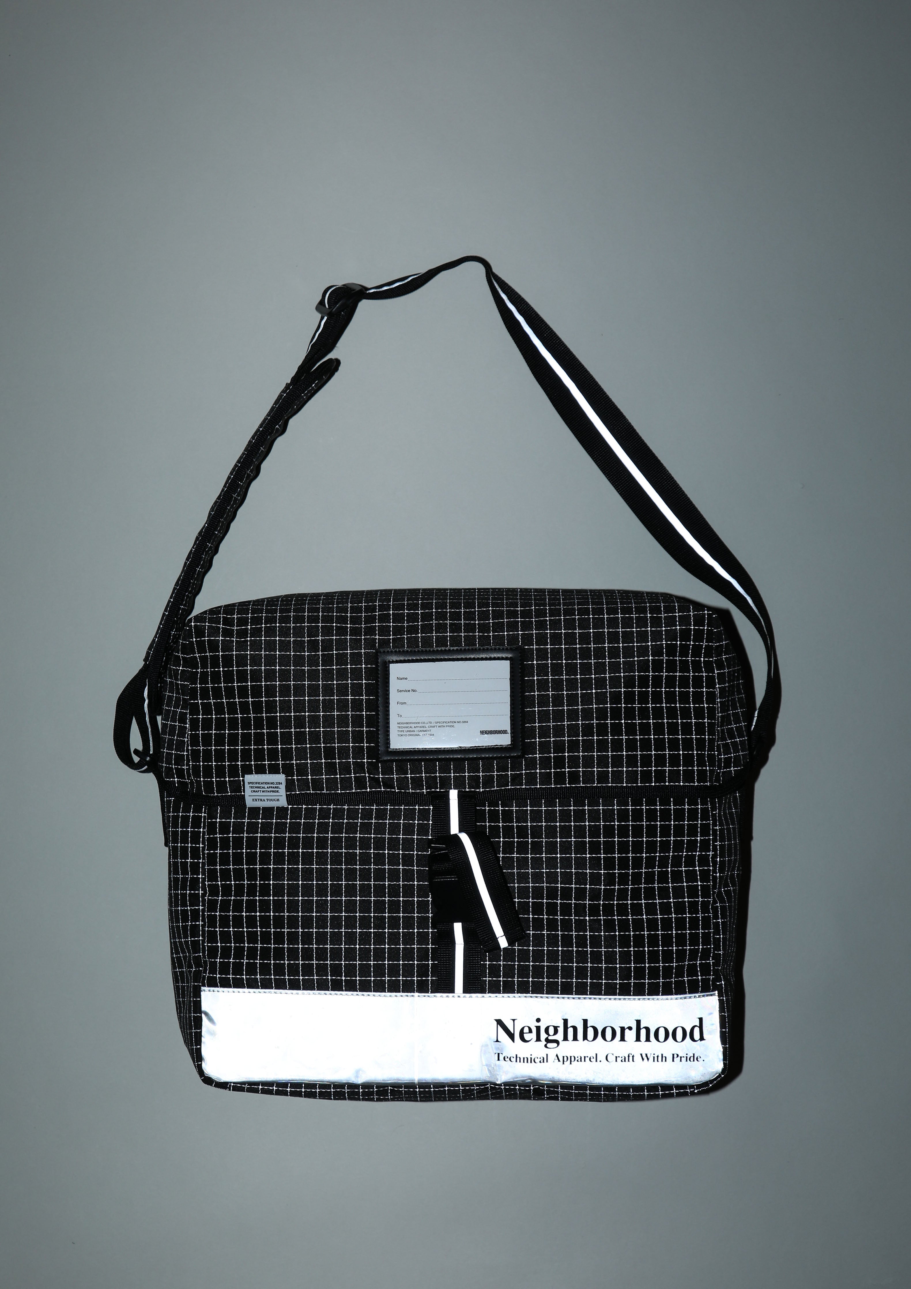 REFLECTIVE MESSENGER BAG