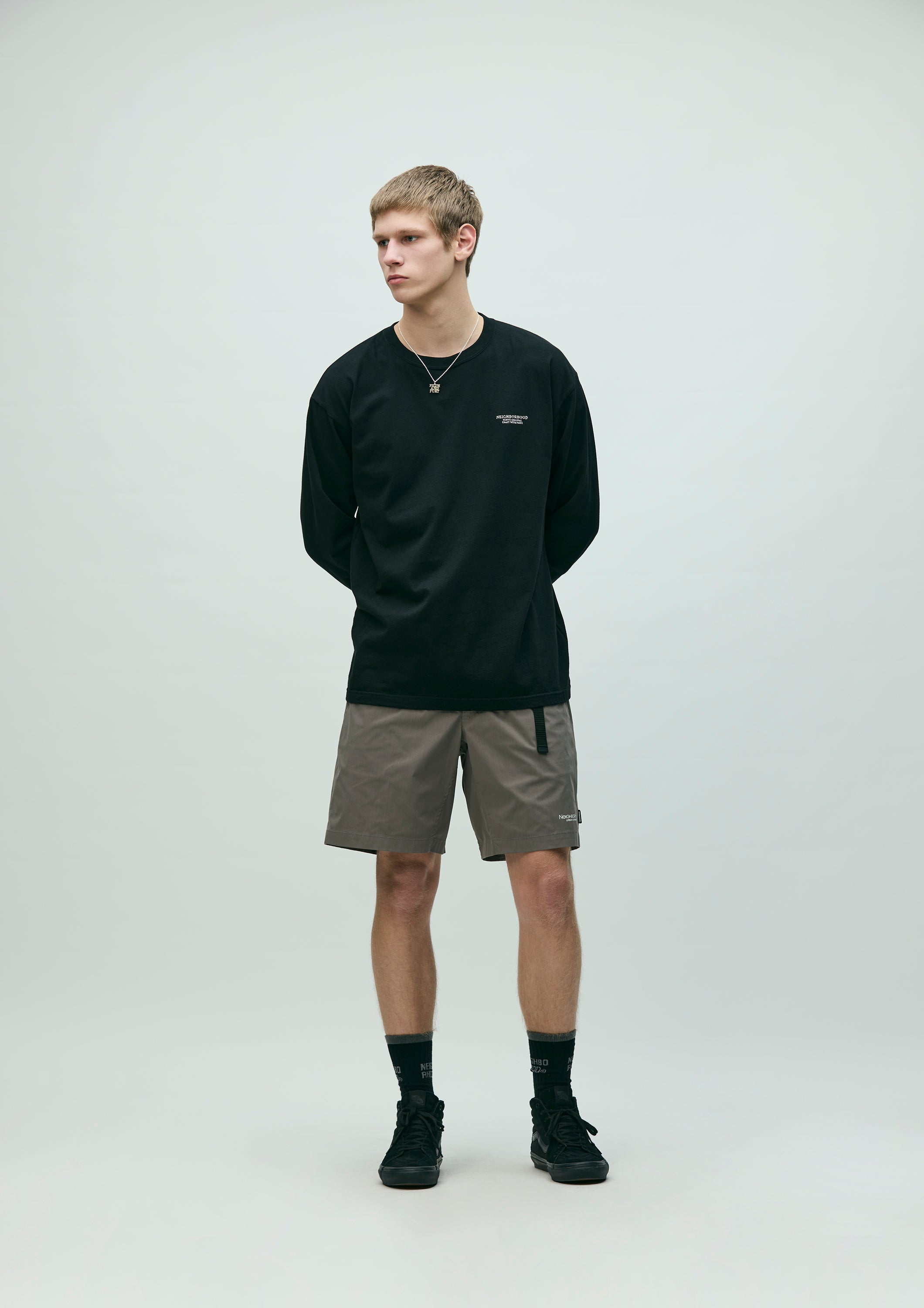 MULTIFUNCTIONAL SHORT PANTS