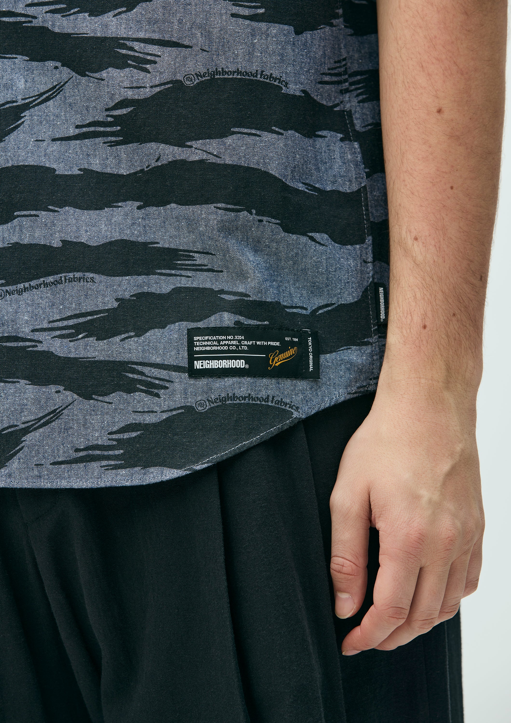 CAMO PATTERN CHAMBRAY SHIRT SS