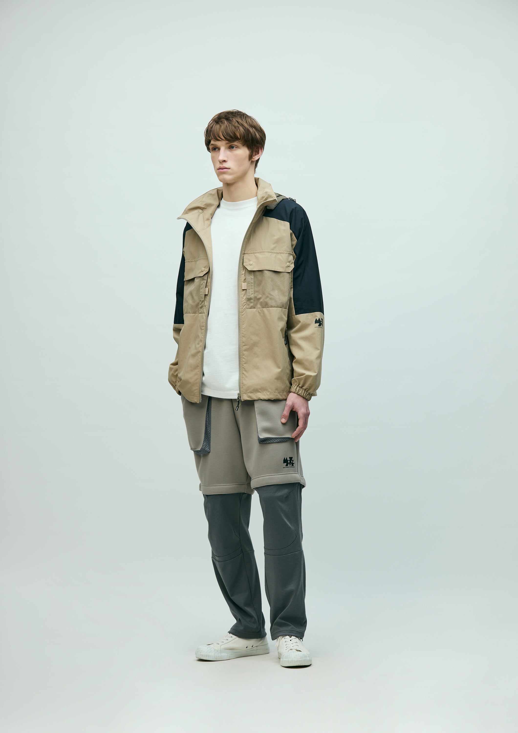 MAP . DETACHABLE HOODED JACKET