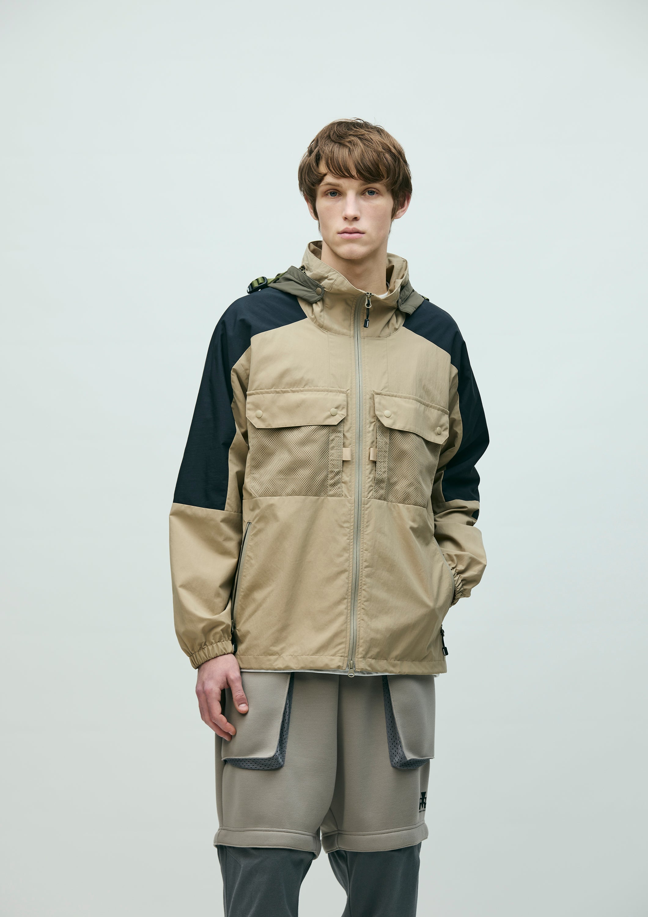 MAP . DETACHABLE HOODED JACKET