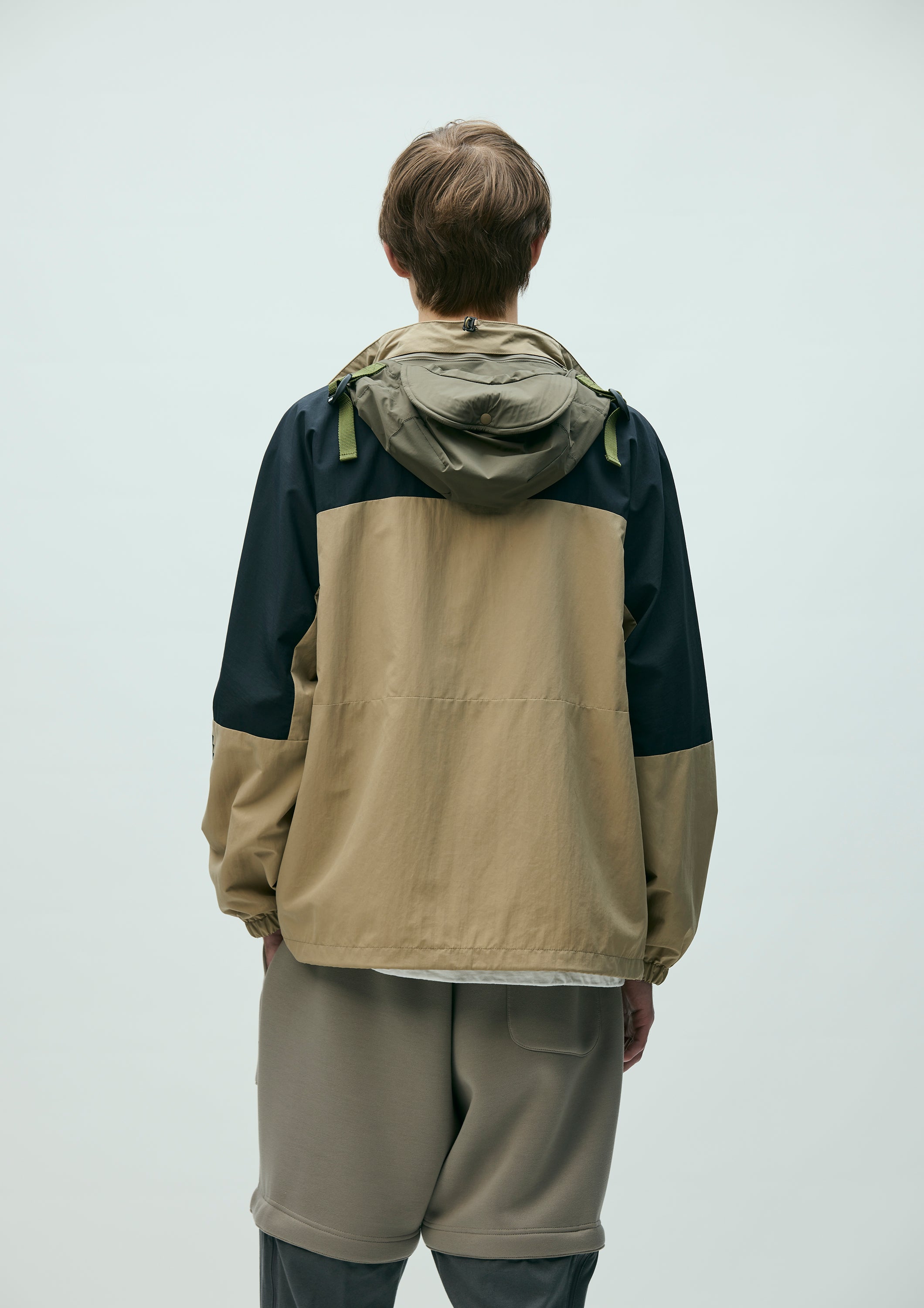 MAP . DETACHABLE HOODED JACKET
