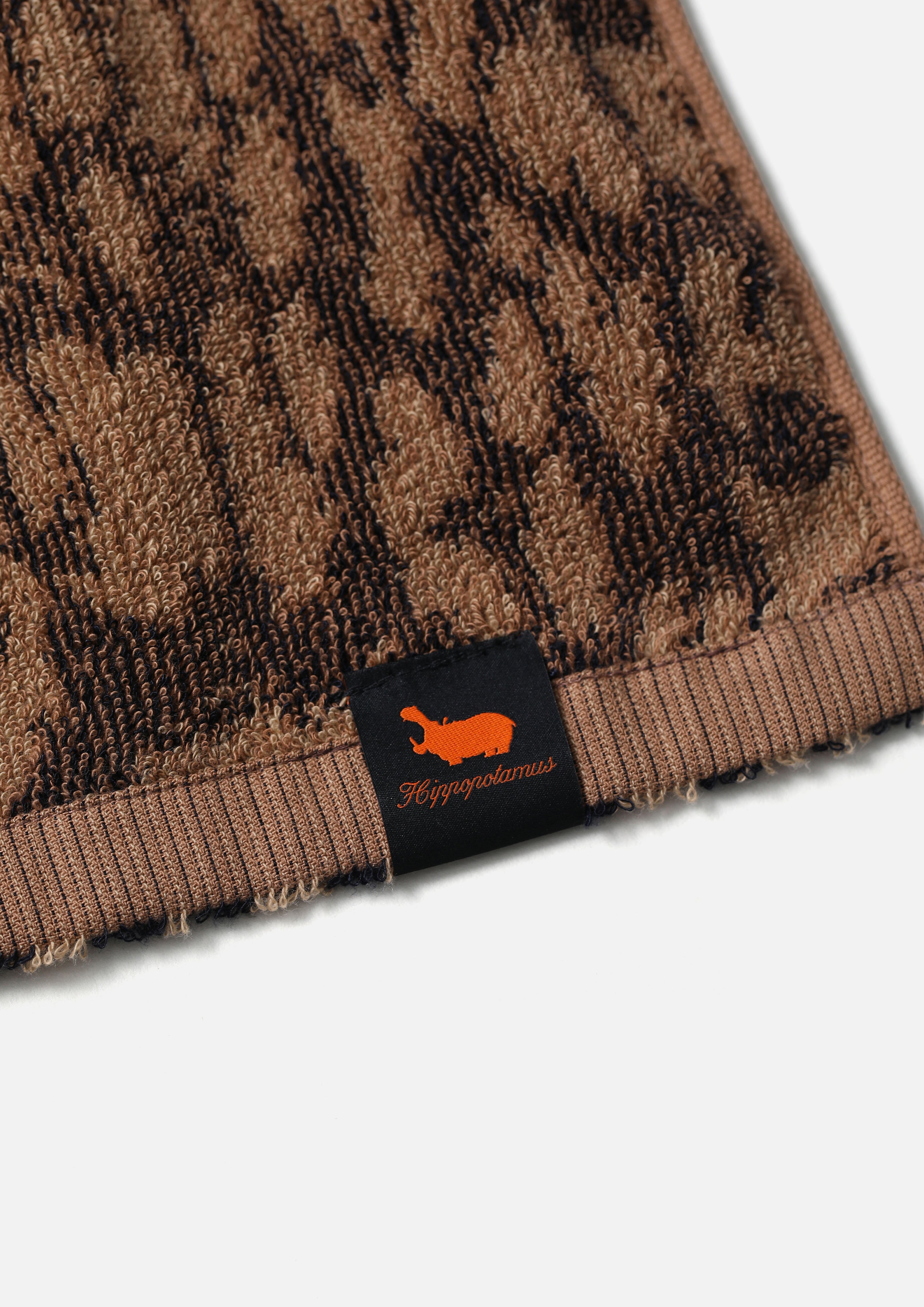 NH X HIPPOPOTAMUS . REGULAR BATH TOWEL