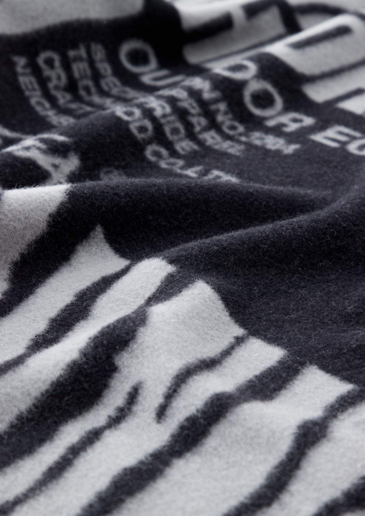 NH X NANGA . TIGER PATTERN WOOL BLANKET